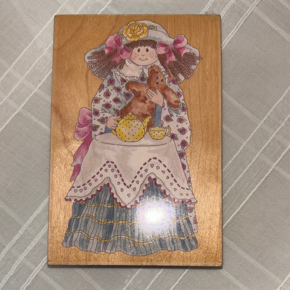 Decorative Wooden Stamps with Teddy Bear and Floral Designs - Picture 2 of 7